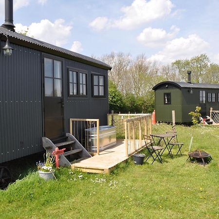 Milberry Green Meadows Warlingham Экстерьер фото